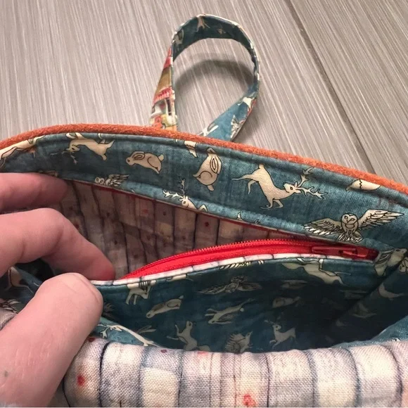 Handmade cloth leather vintage camper crossbody indigenous bag Marisa Wilfong - Picture 10 of 10